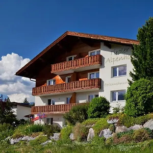 ferienwohnungen-tiroler-alpenhof.ischgl-hotels.net/