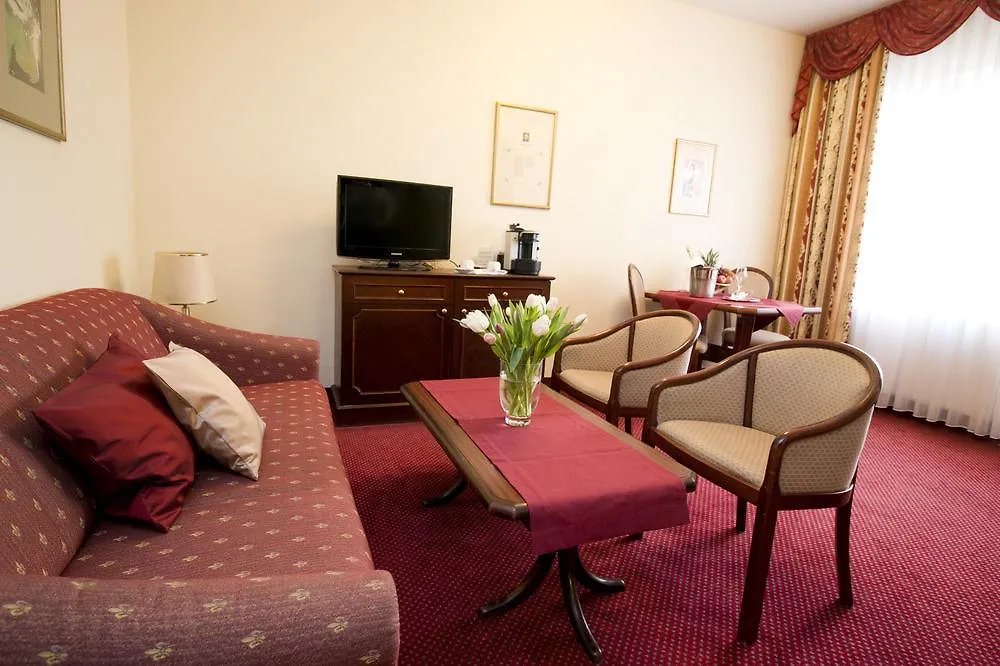 Theaterhotel & Suites Wien 4*, Viena