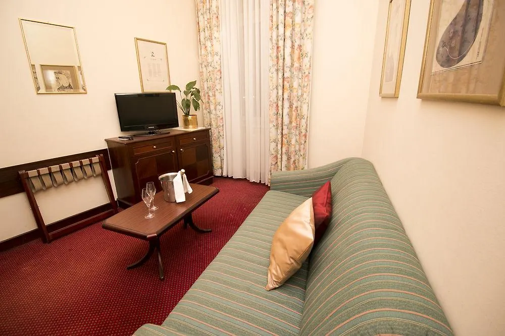 Theaterhotel & Suites Wien
