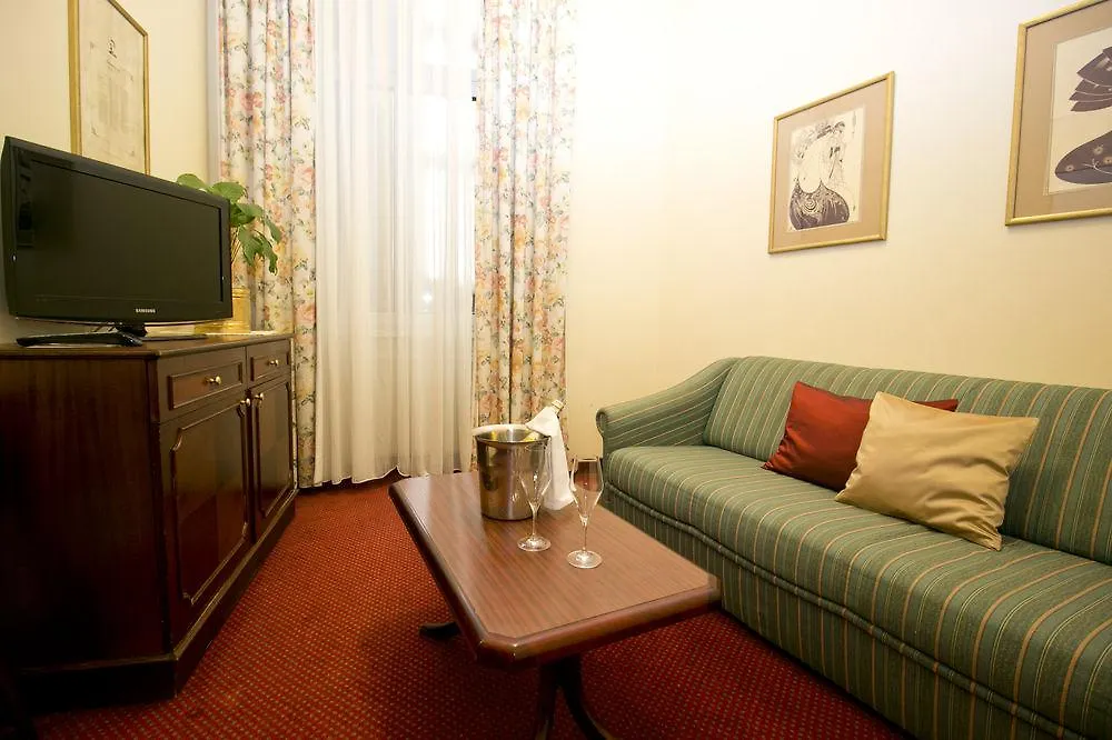 Theaterhotel & Suites Wien Vienna